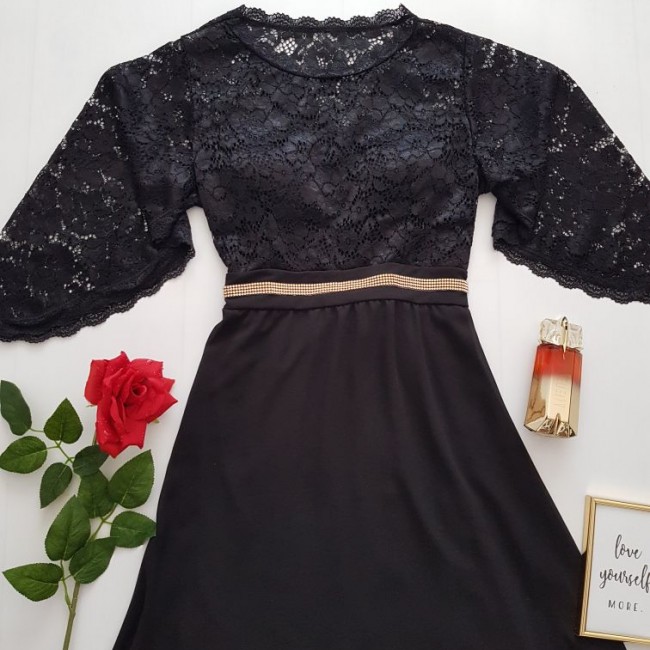 Rochie eleganta neagra din dantela