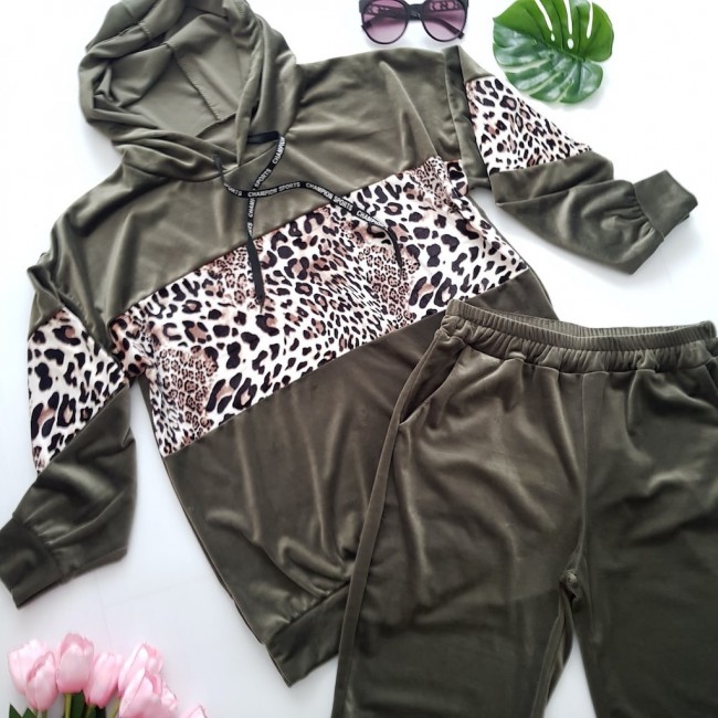 Trening catifea animal print kaki Trening catifea animal print kaki